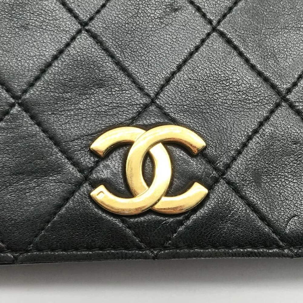 Authentic CHANEL black single flap lambskin classic bag 24k gold hardware - Picture 3 of 11